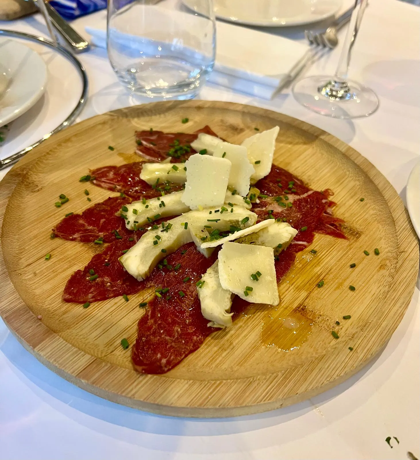Bœuf séché et artichaut, entrée de saison
