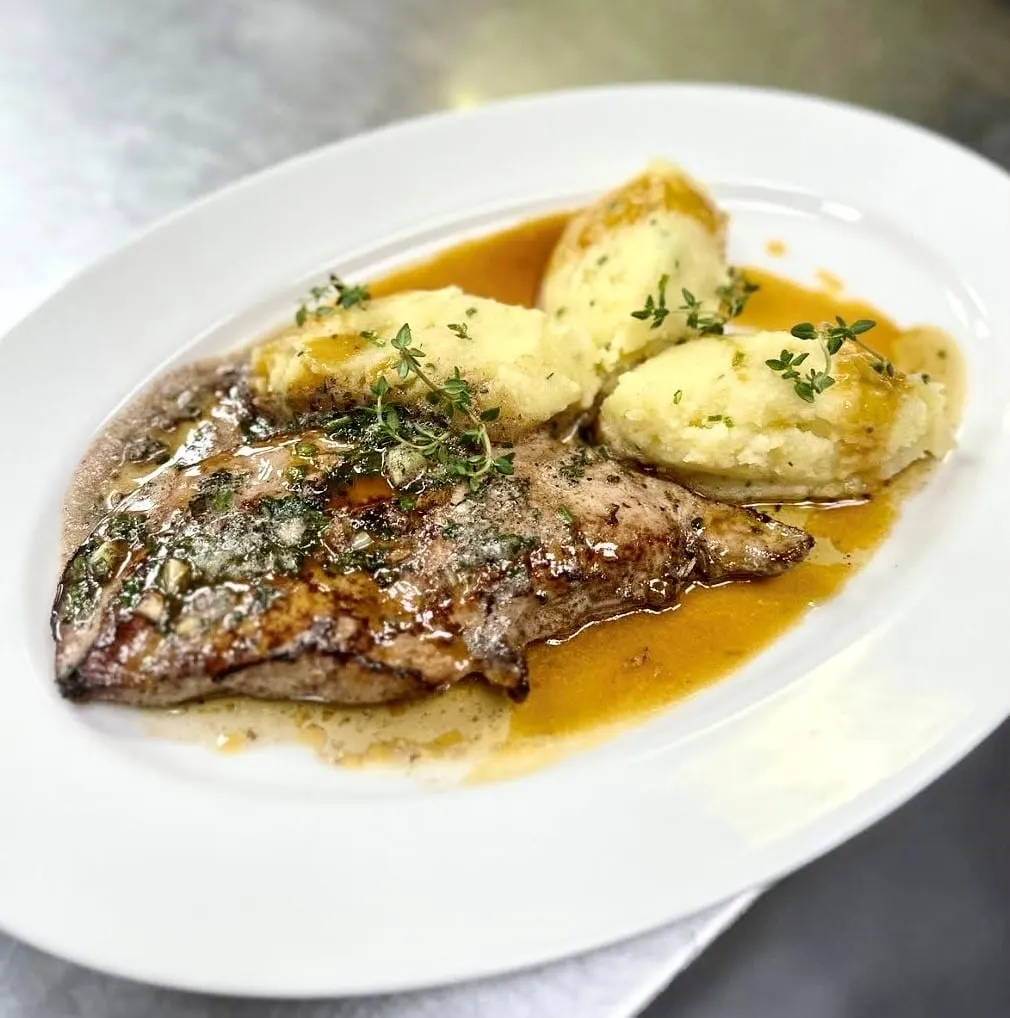 Foie de veau dressé à l'assiette