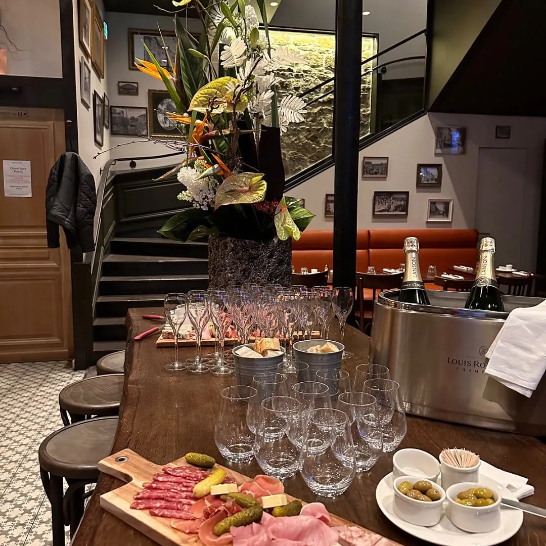Aperitif buffet: chilled champagne, boards and glasses for a reception